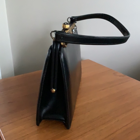 Bags by Supreme Vintage Leather Bag - Picture 7 of 16